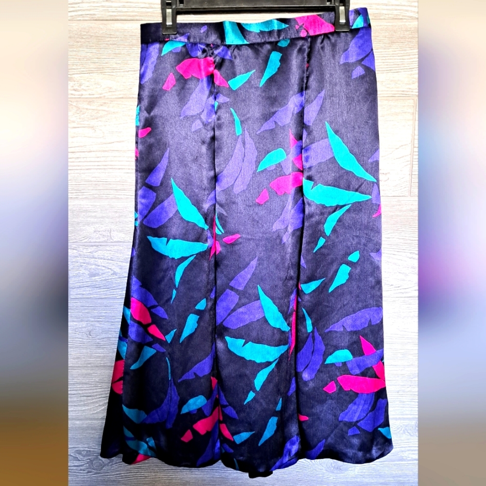 Multi-colored black/green/purple/rose maxi skirt, size 6, pre-owned